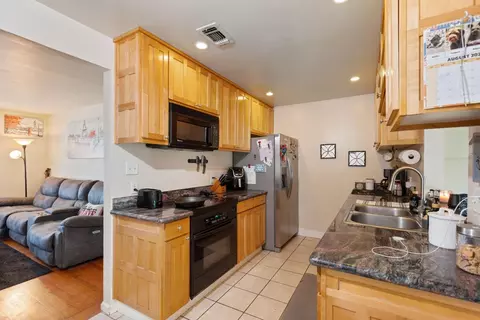 Kitchen - 6921 Hazel Ave, Orangevale, CA 95662 photo 1 of 2