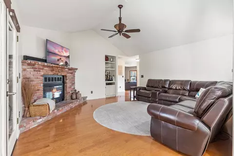 1870 Smith Dr, Turlock, CA 95382 photo 17