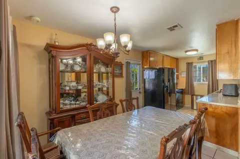 1525 Tudor Ct, Modesto, CA 95358 photo 9