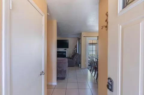 1525 Tudor Ct, Modesto, CA 95358 photo 5