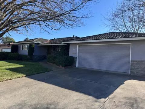 7618 Prescott Way, Sacramento, CA 95823