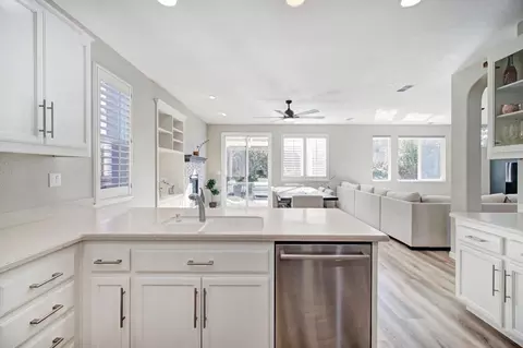 Kitchen - 1194 Scheidegger Cir, Folsom, CA 95630 photo 6 of 7