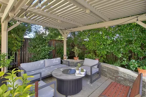 Exterior - 1194 Scheidegger Cir, Folsom, CA 95630 photo 6 of 14
