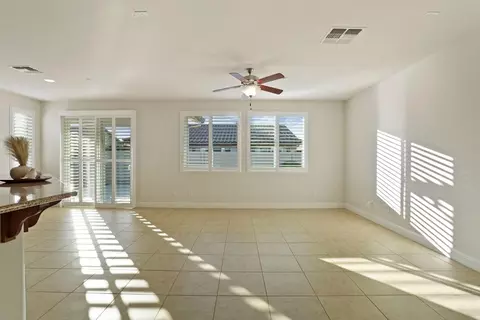 Living - 2479 Redbud Way, Manteca, CA 95336 photo 5 of 8