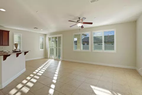 Living - 2479 Redbud Way, Manteca, CA 95336 photo 4 of 8