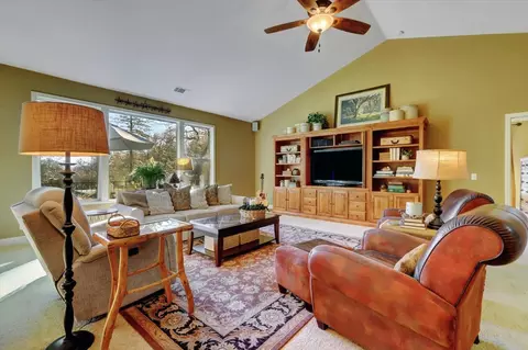 Living - 11745 Rainbow Rd, Grass Valley, CA 95949 photo 2 of 4