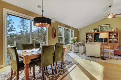 Dining - 11745 Rainbow Rd, Grass Valley, CA 95949 photo 4 of 4