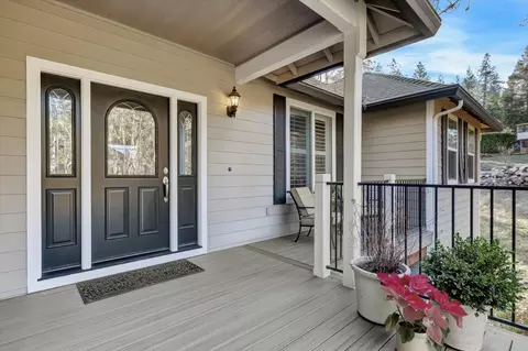 Exterior - 11745 Rainbow Rd, Grass Valley, CA 95949 photo 3 of 20