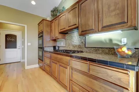 Kitchen - 11745 Rainbow Rd, Grass Valley, CA 95949 photo 2 of 9