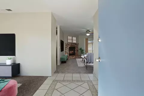 1389 Snyder St, Manteca, CA 95336 photo 2