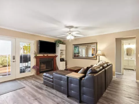 Living - 124 Walnut Ct, Hercules, CA 94547 photo 6 of 7