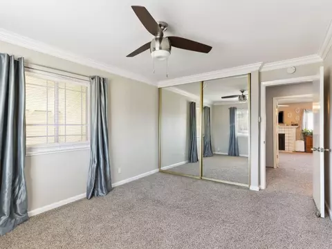 Bedroom - 124 Walnut Ct, Hercules, CA 94547 photo 6 of 6