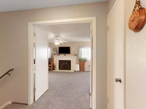 Entry Way - 124 Walnut Ct, Hercules, CA 94547 photo 7 of 7