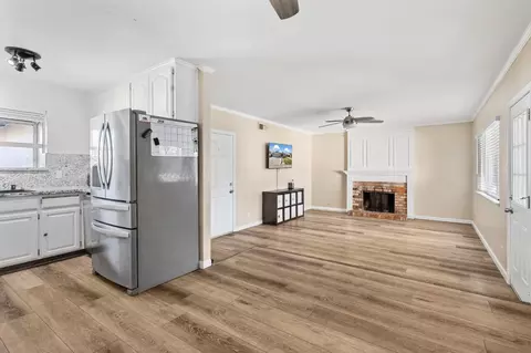Living - 1355 Audrey Dr, Tracy, CA 95376 photo 3 of 8
