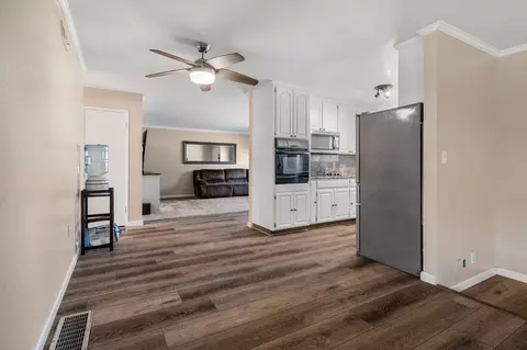 Entry Way - 1355 Audrey Dr, Tracy, CA 95376 photo 2 of 2