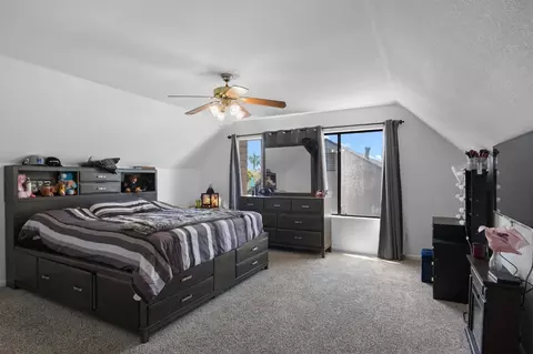 Bedroom - 1208 Moffett Rd, Modesto, CA 95351 photo 3 of 3