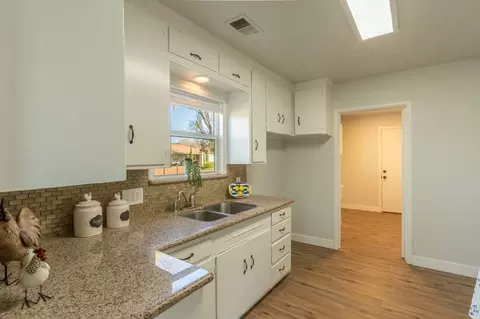 1320 Grinnell St, Modesto, CA 95350 photo 11