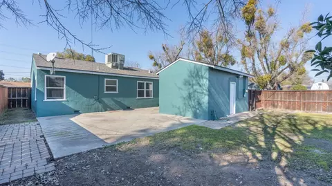 1320 Grinnell St, Modesto, CA 95350 photo 5