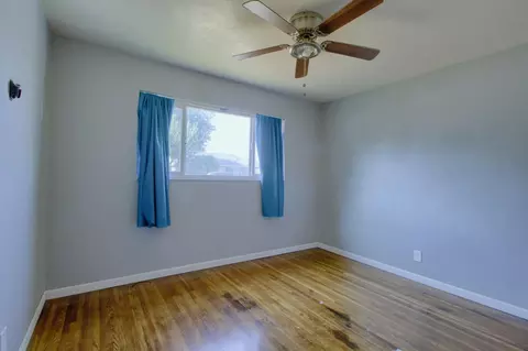 Bedroom - 19 Sunset Dr, Willows, CA 95988 photo 3 of 9