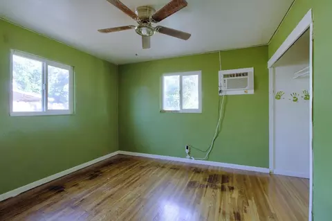 Bedroom - 19 Sunset Dr, Willows, CA 95988 photo 8 of 9