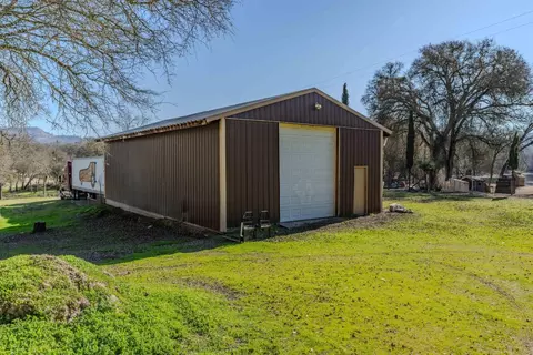 Exterior - 14415 Brown Ln, Burson, CA 95225 photo 2 of 11