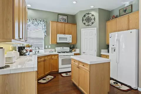 1668 Sparrowhawk St, Manteca, CA 95337 photo 14