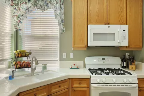 1668 Sparrowhawk St, Manteca, CA 95337 photo 17