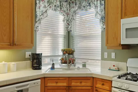 1668 Sparrowhawk St, Manteca, CA 95337 photo 16