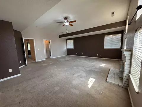Living - 217 Castile Ln, Turlock, CA 95382 photo 5 of 6