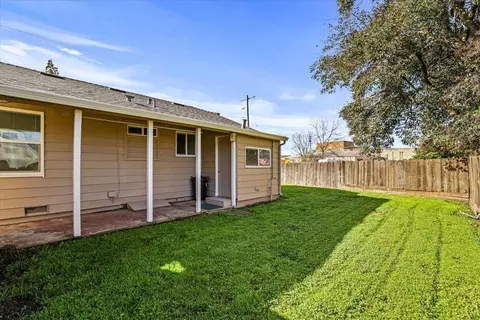19057 E Front St, Linden, CA 95236 photo 21
