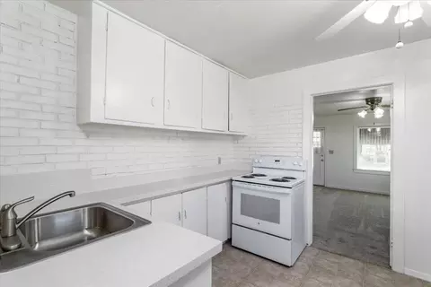 19057 E Front St, Linden, CA 95236 photo 10