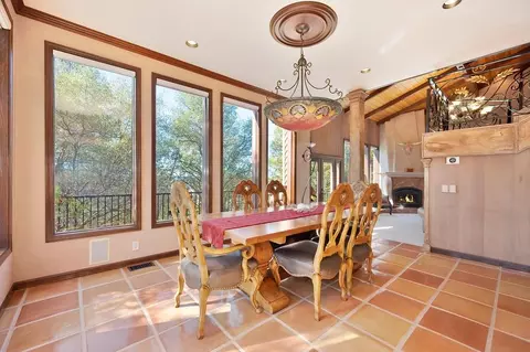 Dining - 5487 Comstock Rd, Placerville, CA 95667 photo 2 of 3