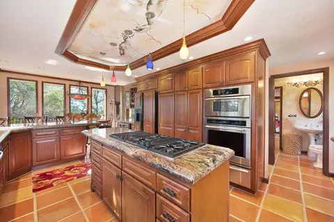 Kitchen - 5487 Comstock Rd, Placerville, CA 95667 photo 4 of 5