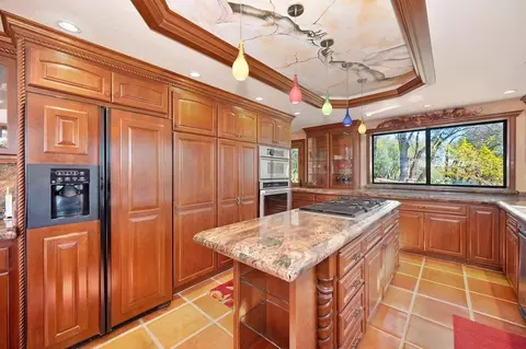 Kitchen - 5487 Comstock Rd, Placerville, CA 95667 photo 3 of 5