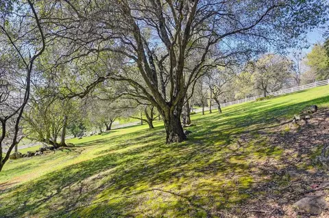 Exterior - 5487 Comstock Rd, Placerville, CA 95667 photo 31 of 34