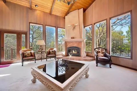 Living - 5487 Comstock Rd, Placerville, CA 95667 photo 2 of 4