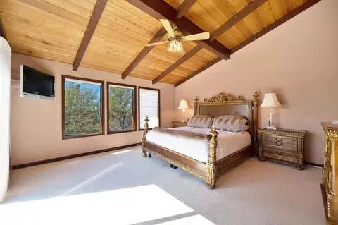 Bedroom - 5487 Comstock Rd, Placerville, CA 95667 photo 7 of 9