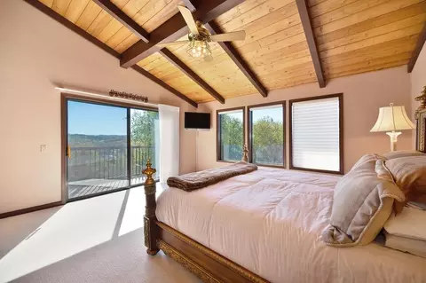 Bedroom - 5487 Comstock Rd, Placerville, CA 95667 photo 6 of 9