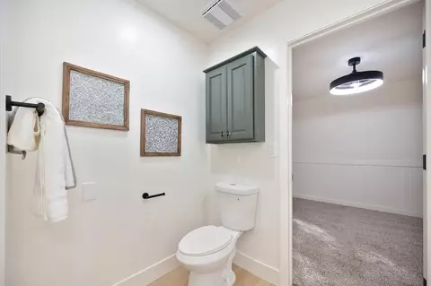 Bath - 4945 Logans Ln, Placerville, CA 95667 photo 8 of 9