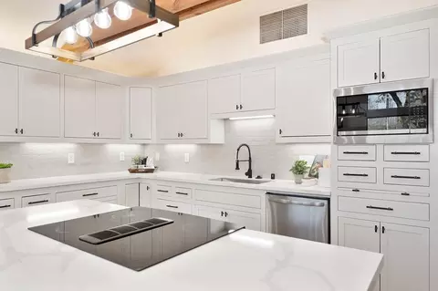 Kitchen - 4945 Logans Ln, Placerville, CA 95667 photo 5 of 10