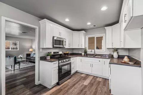2121 Eicher Ave, Modesto, CA 95350 photo 12