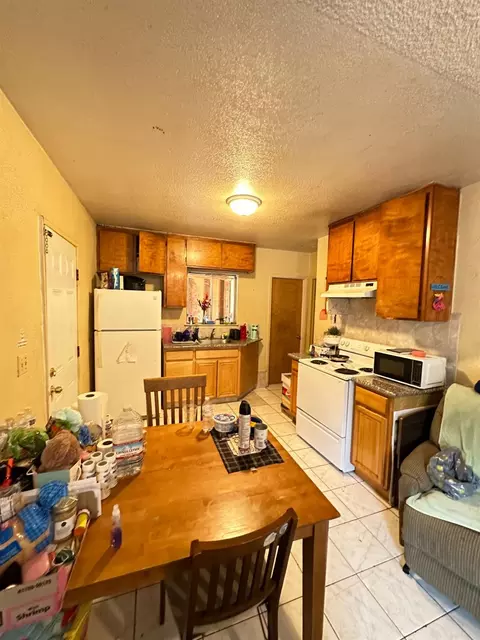 908 S Madison St, Modesto, CA 95351 photo 18