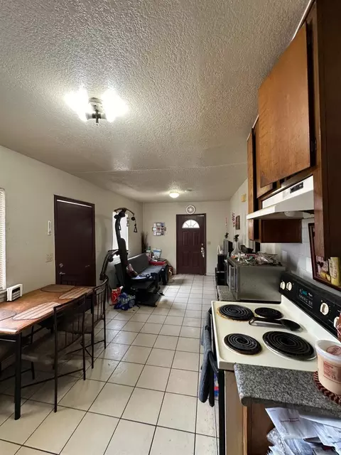 908 S Madison St, Modesto, CA 95351 photo 15