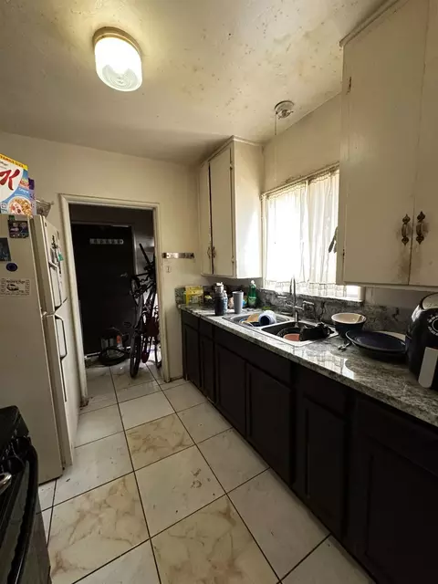 908 S Madison St, Modesto, CA 95351 photo 22