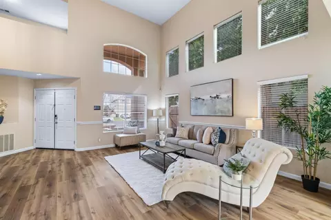 Living - 1366 Mansfield St, Tracy, CA 95376 photo 2 of 5
