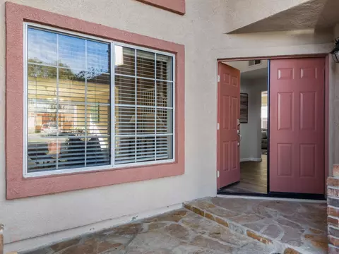 Entry Way - 1366 Mansfield St, Tracy, CA 95376 photo 1 of 13