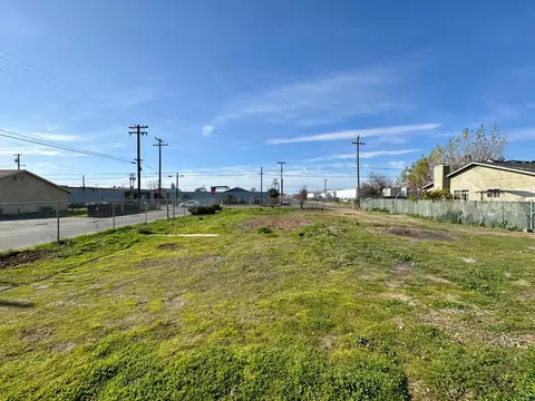703 Erickson Ave, Modesto, CA 95351 photo 7