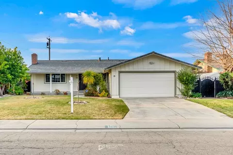15 W Pardee Ln, Stockton, CA 95207