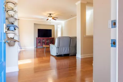 485 Springtime Ln, Red Bluff, CA 96080 photo 3