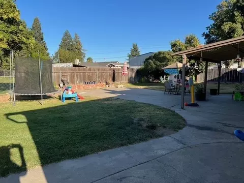 1680 W Shirley Ct, Modesto, CA 95358 photo 13